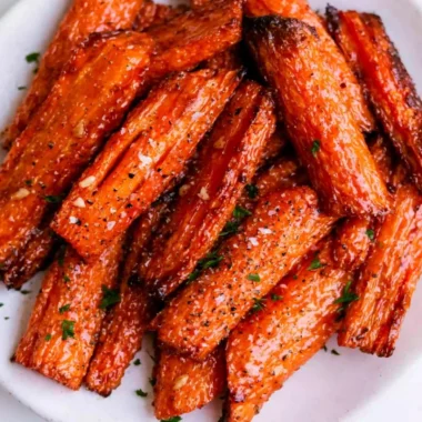 Air fryer carrots with honey garlic butter, a tasty healthy side dish.