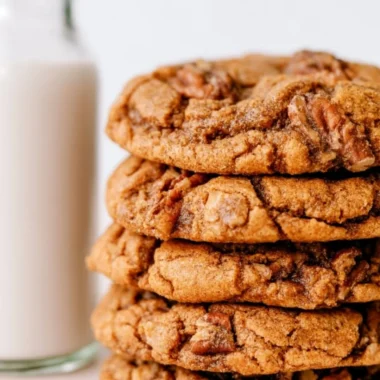 Delicious cozy maple pecan cookies with a blend of maple syrup and pecans.